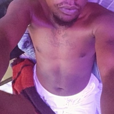 Moodyblanco215's profile picture. https://t.co/zV8P1yYfaM