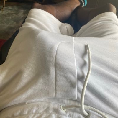 j_w_capo's profile picture. let’s make a private movie. Link up females only