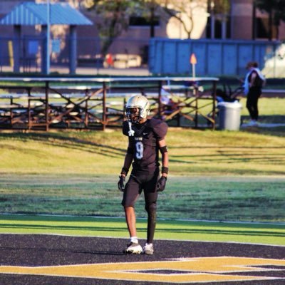 JJoshua18_'s profile picture. Irving TX📍|5’9||130lbs||40:4.89||wide receiver/safety | |CO 29|3.5 GPA|📩 JoshuaJonathan2029@gmail.com