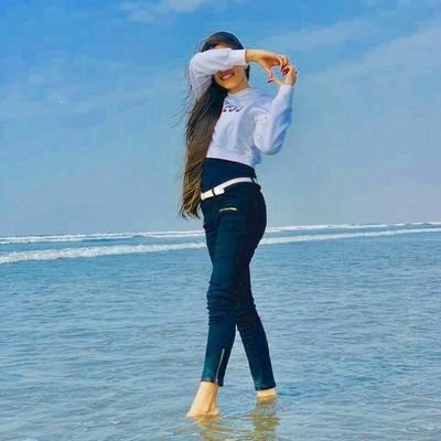 Della_1403's profile picture.