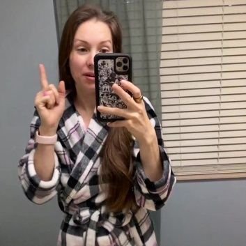 anne8742's profile picture. 💨JF Dispo 2️⃣4️⃣H pour passer des moments coquines sans prise de tête. Discrétion 💯%  Assurer bis💋🍓
👻Abonne Toi👍
☎️Zangi : 37-7260-9704