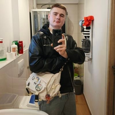 Neverbasek's profile picture. 