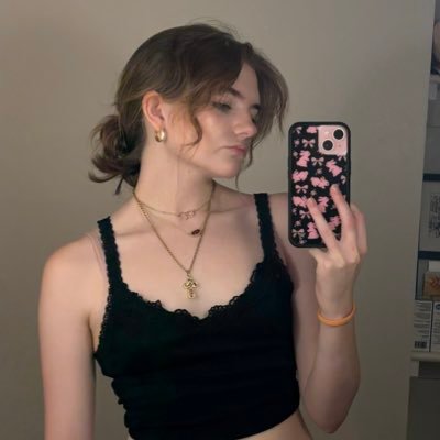 nataliecln4's profile picture. 