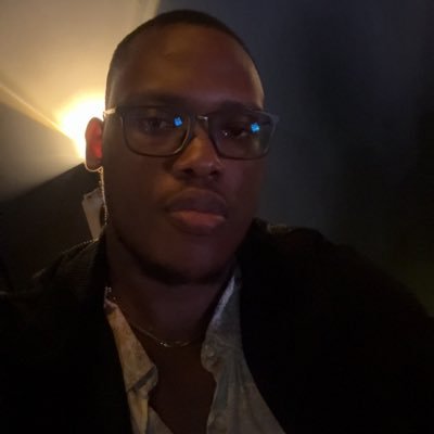 Kingdarhvid's profile picture. This user is God's favourite child💫, Medical and Tech enthusiast💉💻, KTBFFH @chelsea 💙