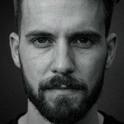 RoguePuddle's profile picture. 🇺🇸