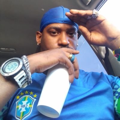 Gsixunited's profile picture. Learn life everyday 👑 @Manutd 🏴󠁧󠁢󠁥󠁮󠁧󠁿 /@FFF (Louis Saha🇫🇷) @cbf_futebol  (Ronaldinho🇧🇷)  / @jff #reggaeboyz 🇯🇲