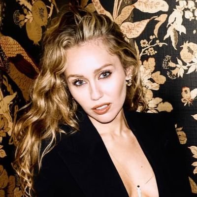 destinysprouse1's profile picture. 100% real Miley Jonas Sprouse taken by my husbands joeybear @josephadam2024 and nickybear @nicholasje85187