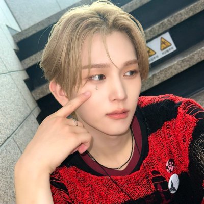 sanjicidi0s's profile picture. sanji y yo caminando d la mano