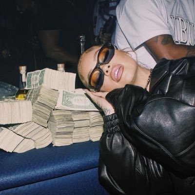 sdsao7's profile picture. صبر ☀️🥥🇨🇻✨💐🫧ᰔ✮⋆˙