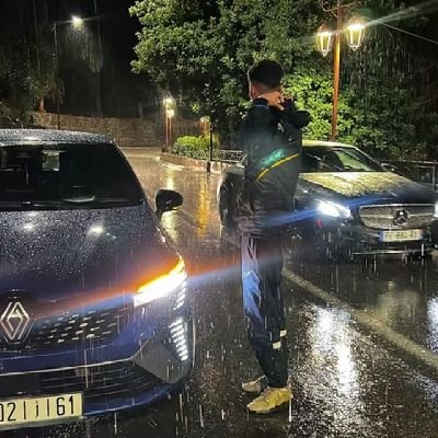 Hmodafhk's profile picture. From red days to green dreams