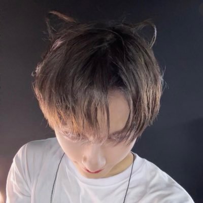 junnyangg's profile picture. my life is an egg
