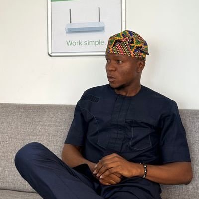 GodwinC55's profile picture. Diplomat, lover of local and international politics,MC OGBUEFI,confirm and original Chelsea fan 💙 🩺💉dealer in all types of machine spare parts
 #VorxIsComing