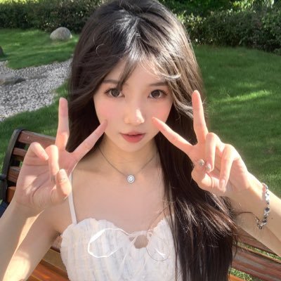 qwertyy564627s's profile picture. 