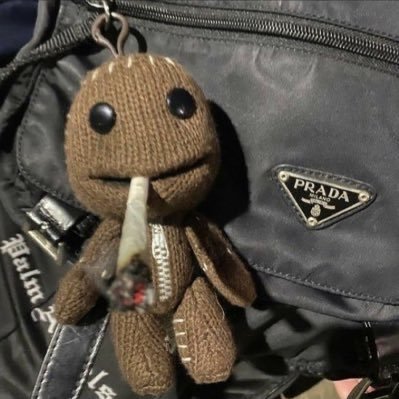 lnkslope's profile picture. girl jsut shit on him omfg