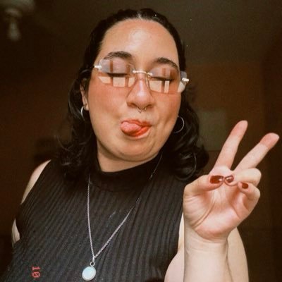 MeliBuzon's profile picture. 🧚💫🩷🍷🧉🫠💬