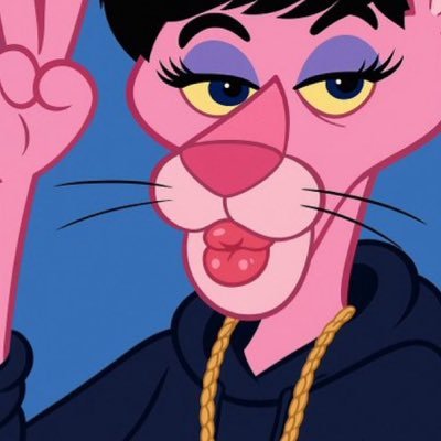 UneAnanas9's profile picture. Floraison grâce à Candice le soleil brille même sur les méchants 🧚🏾