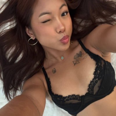 jianna22910's profile picture. 💃 Lover of late nights & spontaneous adventures 🍷 Wine in hand, mischief in mind Follow if you can keep up 😏