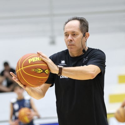 CarlosDuro7's profile picture. Entrenador de Básquetbol. Head Coach en Deportes BA. Entrenamientos personalizados. Campus & Clínicas. Casado con Myriam.Buenos Aires.🇦🇷