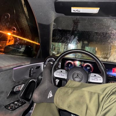 CoffyWhy's profile picture. I will sleep when I am Rich 💰🙏🏾