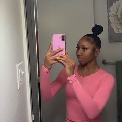 jayaversha's profile picture. City Alumna ‘16 | MSU ‘20 | Class A Trucker 🚛👷🏽‍♀️ | ♐️