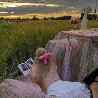 chocolate198381's profile picture. Let's make our land great again! 🚫
Stay away from corruption and defend our values ​​and freedom!