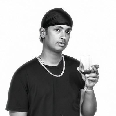 TopBrahmin's profile picture. 30 yrs old, made millions in lead gen (SEO) warning: love posting controversial tweets and sh*tposting to troll & test the algorithm :)