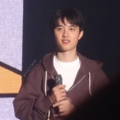 ERI1EXO's profile picture. “you shine like the stars, you light up my heart” | 🐧🐻