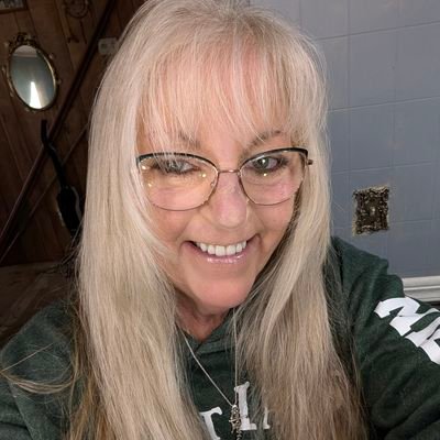 suek64180's profile picture. Live near a lake in the great state of Michigan 
❤️🇺🇲😎 MAGA