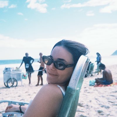 spaulinhans's profile picture. essa boneca chora e bebe