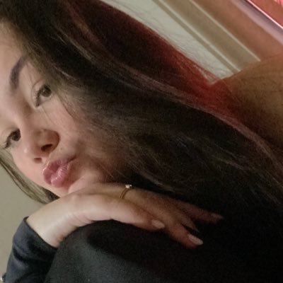 outgabis's profile picture. advogada do diabo (@santosfc)