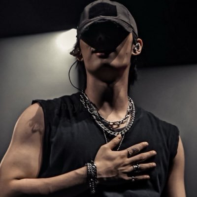 baddieyuta's profile picture. let’s get sticky everyone! ➪ exo nct atz twice sf9 ꙳⸌𖤐⸍꙳