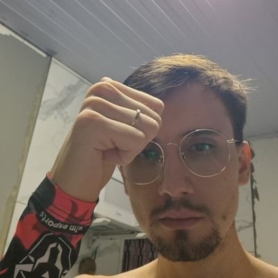 patriczkv's profile picture. namorado de uma mediciner linda e inteligente @ptsmh_