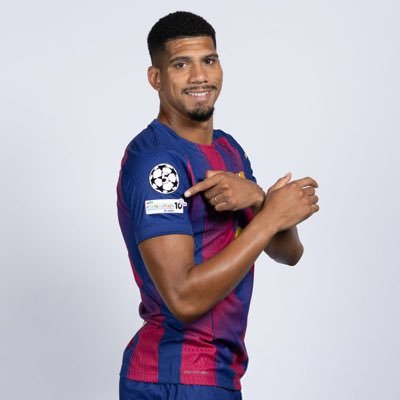 17ucls's profile picture. 