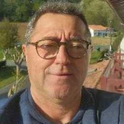 ShicklesP50916's profile picture. #Enseignement #Economie #éducation 
#droit #arts #musiques #littérature
https://t.co/gWBorn7Nd6
https://t.co/T9VQy3VfUQ