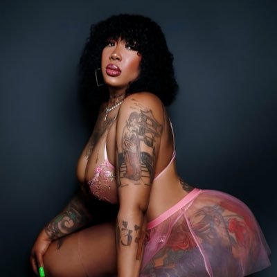 frenchie_kismet's profile picture. Ou la la it’s Frenchie ‘s world 💫 | 🇩🇲 | libra ♎️ | 🌈 😈 #TeamAD Join my fan page https://t.co/RuKfUq5eGL