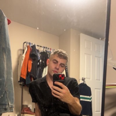 musiquefreak's profile picture. I don’t belong in the world, that’s what it is. Something separates me from other people. Everywhere I turn there’s something blocking my escape. $mattgaga