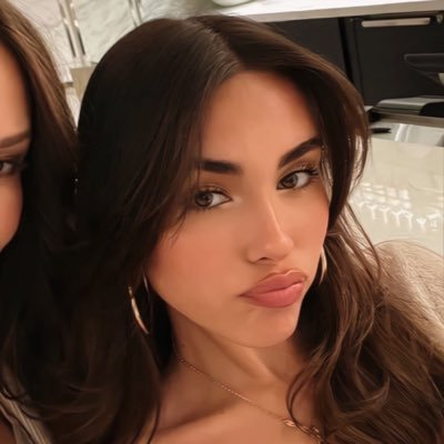 viciousmg's profile picture. madison and sabrina follows