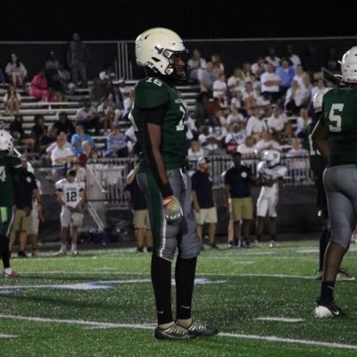 mitch5shifty's profile picture. first i will like to say is thank god for everything 🙏🏾🙏🏾🙏🏾 inside linebacker, TE or slot wr and class of 2030  #2513953911