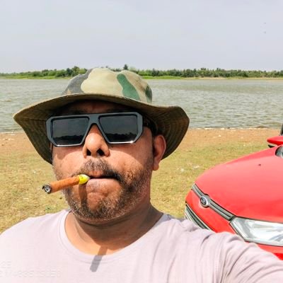 lonewolfIndia_1's profile picture. MBA Finance, 
Investments, 
Management