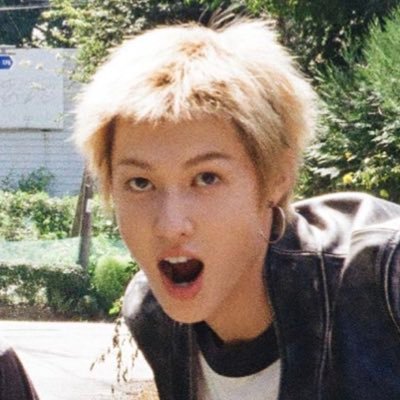 chimbaepsae's profile picture. EN/ID ᰍ 𝗌𝗍★𝗋𝗌 𝖺𝗇𝖽 𝗅𝗈𝗏𝖾 𝖿𝗈𝗋 #지민 #정국 #마틴