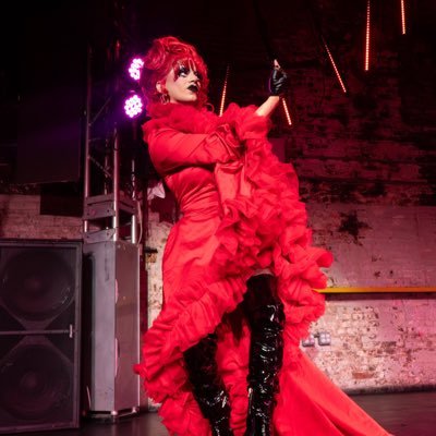 jjustgirii's profile picture. FOB, MCR, Chappell roan, exo, suzie toot, mis pixeles y yo contra la vida | multifandom bitch