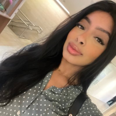 stenazario's profile picture. you can’t spell hysterical without ste