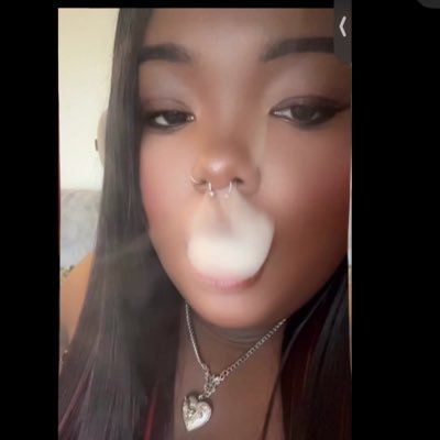 oddymoon's profile picture. BT🧩 | grey