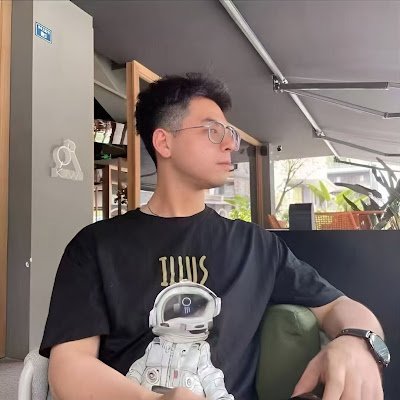 WangZheng79549's profile picture. AI 爱好者 | 被点了科技侧技能树            2025 年要做的就是                                                   跟上时代、跟紧时代、不被淘汰