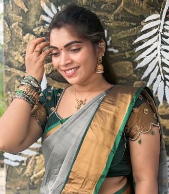 Madhu_Urmila's profile picture. Dance Lover 💃💃
🎻
Queen 👑💕