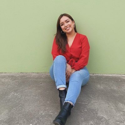 jessreveles's profile picture. De pequeña mi mami me regañaba por jugar con tierra, ahora me pagan por hacerlo.
Ingeniera Civil por amor, maestra por decisión LEPri 😊
