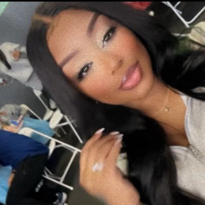 Loveisthee_KEY's profile picture. 