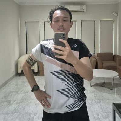 blegohysf's profile picture. Ordinary Person. Mobile & Web Dev.