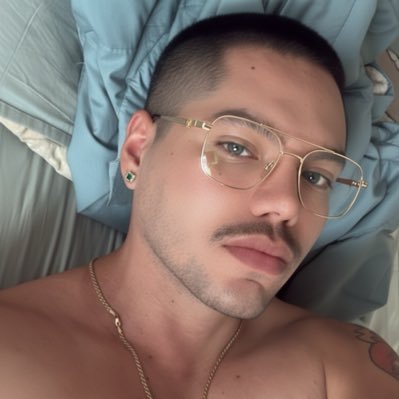 judaph's profile picture. Audiophile / Cats / Technology / Apple Inc / Pop Culture / @BritneySpears / @Grimezsz