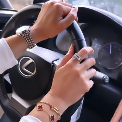 azmy_hwd's profile picture. ﮼لا اله إلا انت سبحانك اني كنت من الظالمين"     2018⚖️